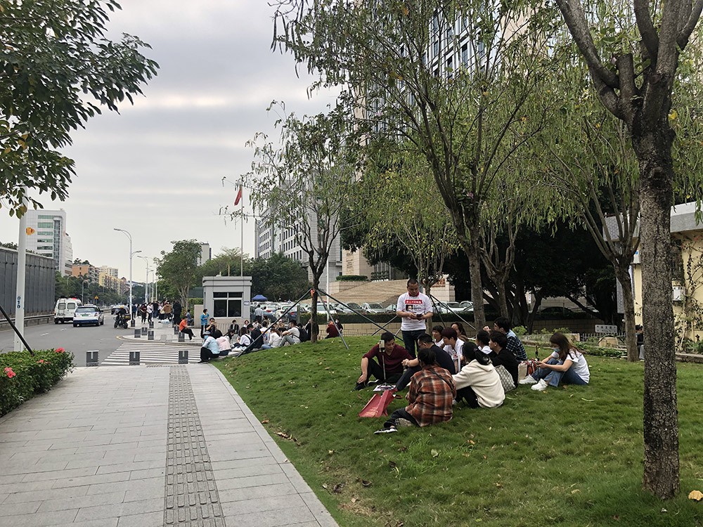 孙卓、符建涛被拐案一审庭审：主犯庭审中“跷二郎腿”，未道歉 Eh0a8uQX04aPxk8kjpg